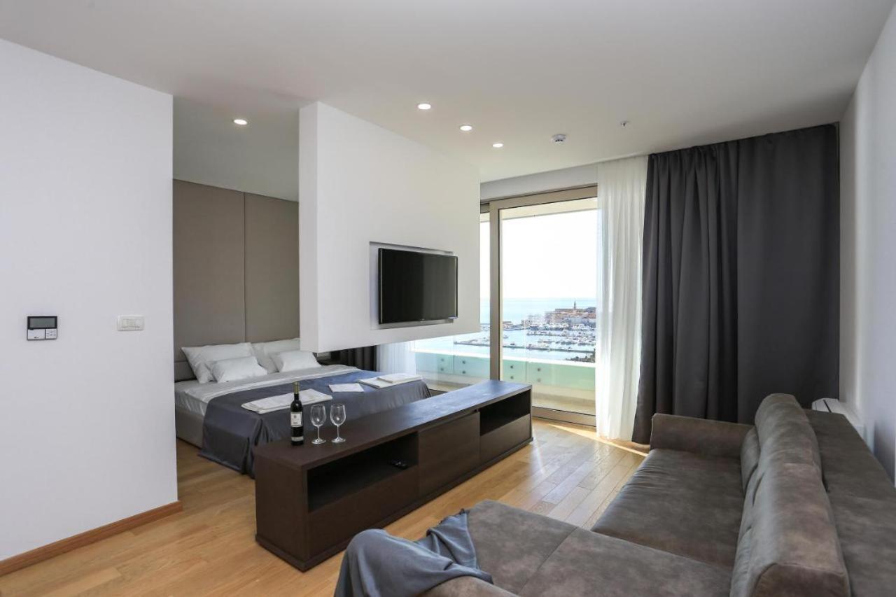 בודווה Apartments Lux מראה חיצוני תמונה