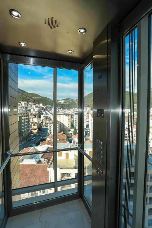 בודווה Apartments Lux מראה חיצוני תמונה