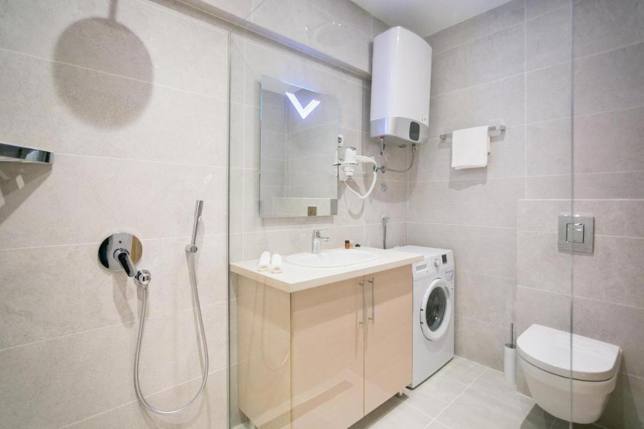 בודווה Apartments Lux מראה חיצוני תמונה