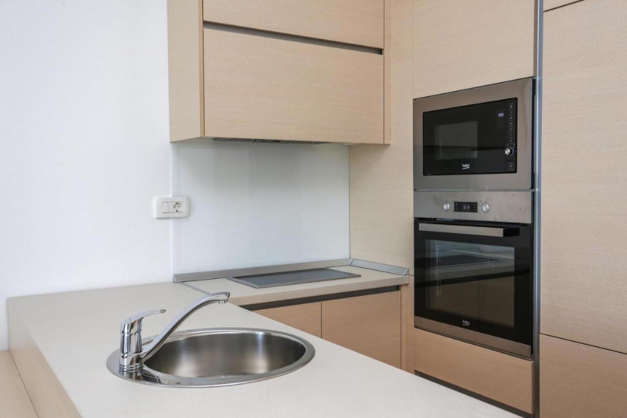 בודווה Apartments Lux מראה חיצוני תמונה