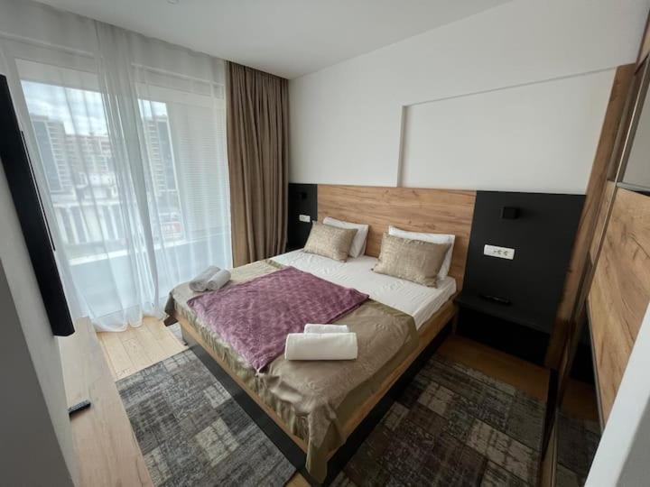 בודווה Apartments Lux מראה חיצוני תמונה