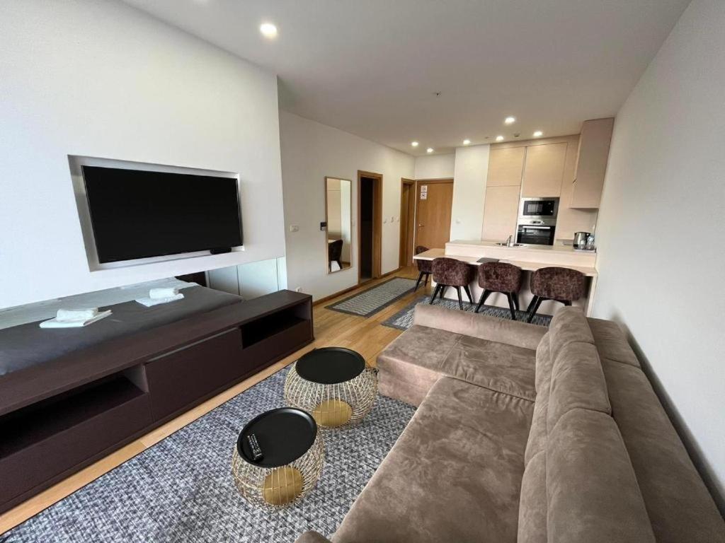 בודווה Apartments Lux מראה חיצוני תמונה